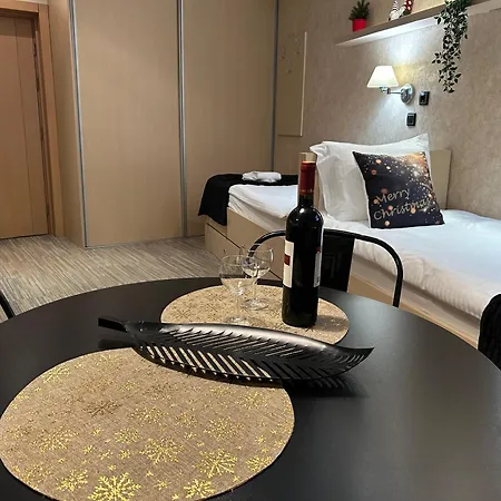 Apartment Tri-m Konaci *