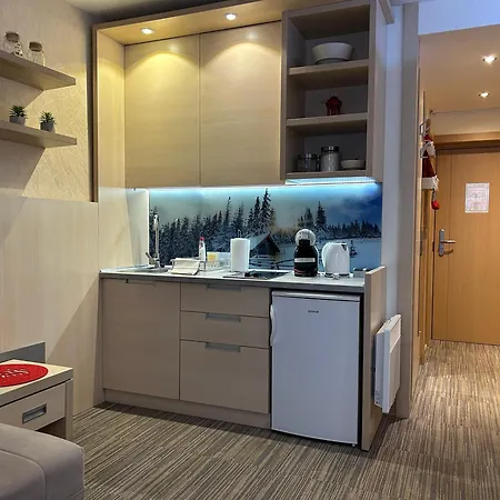 Apartment Tri-m Konaci *