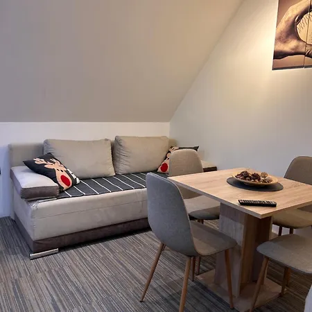 Tri-m Konaci Kopaonik