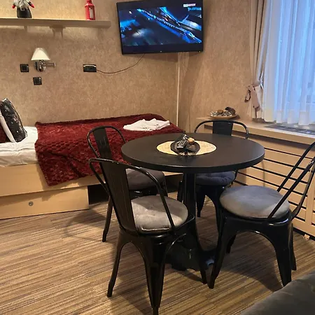 Tri-m Konaci * Kopaonik