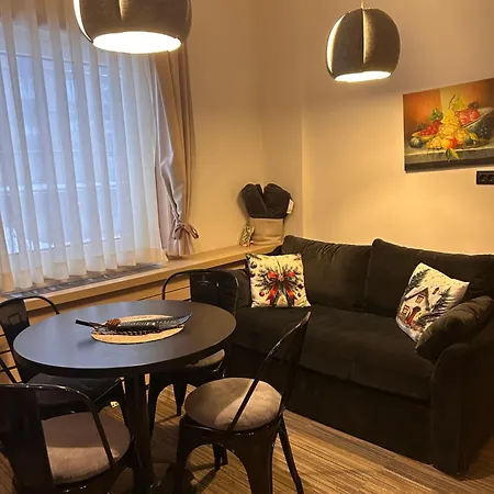 Apartment Tri-m Konaci *